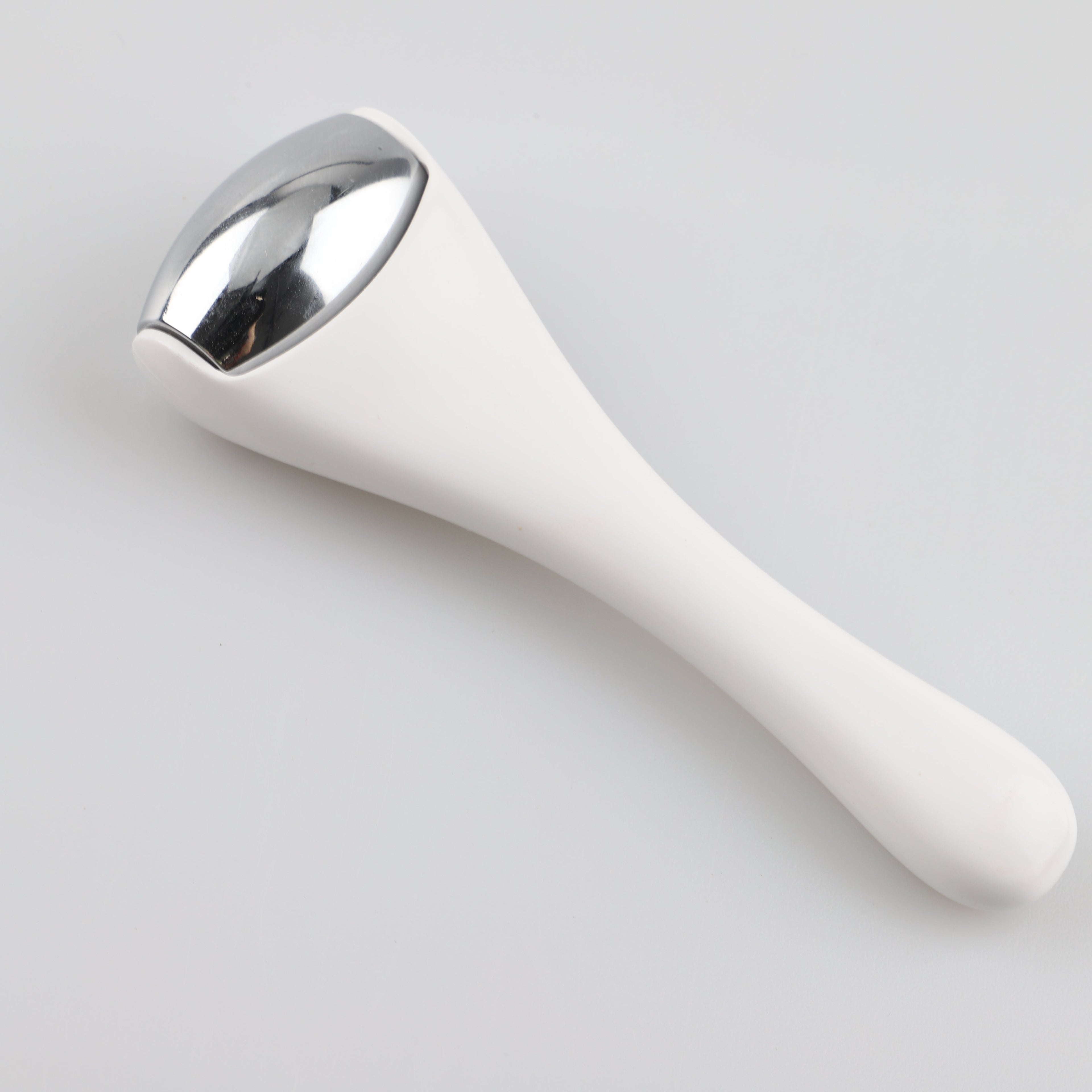 Adonis Cares — Arctic Glow Ice Roller (Eye & Face)