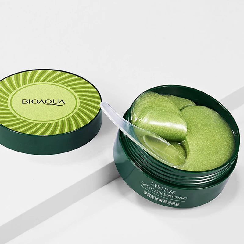 Cooling under-eye hydrogel patches