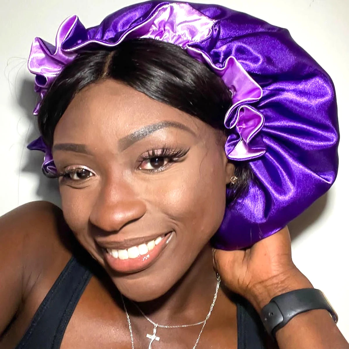 Oversized bonnet for protective styles