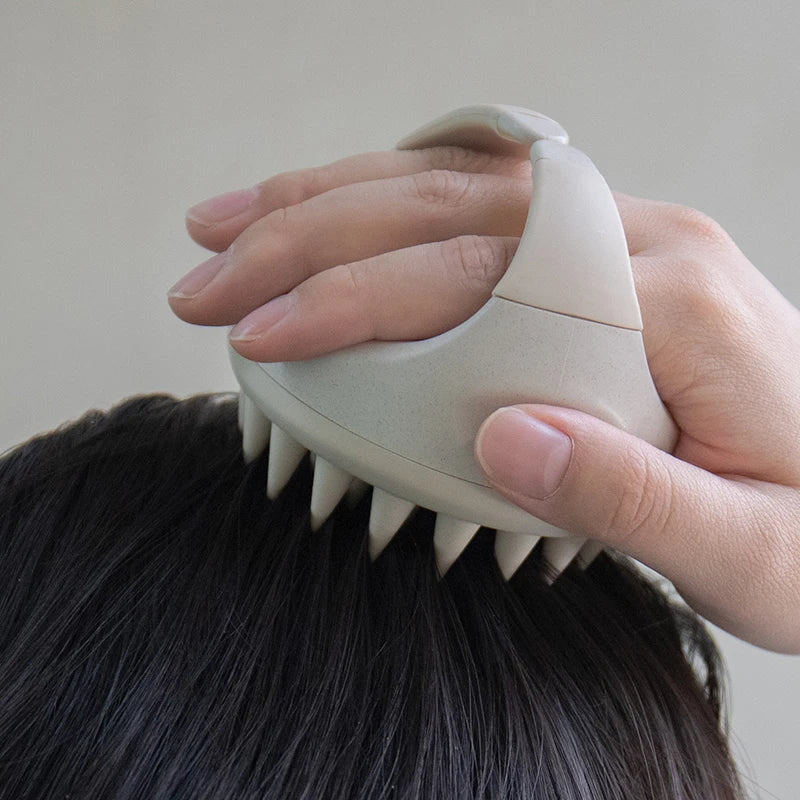 Scalp brush soft bristles detail